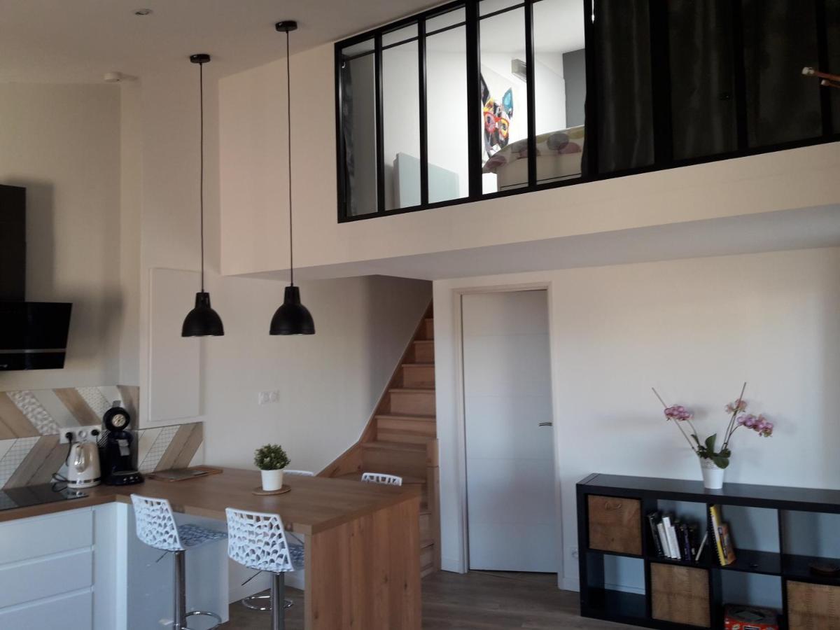 Spacieux Duplex, Vue Mer Et Belle Terrasse Hyères Exterior foto